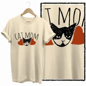 Cat Mom Heart Graphic T-Shirt
